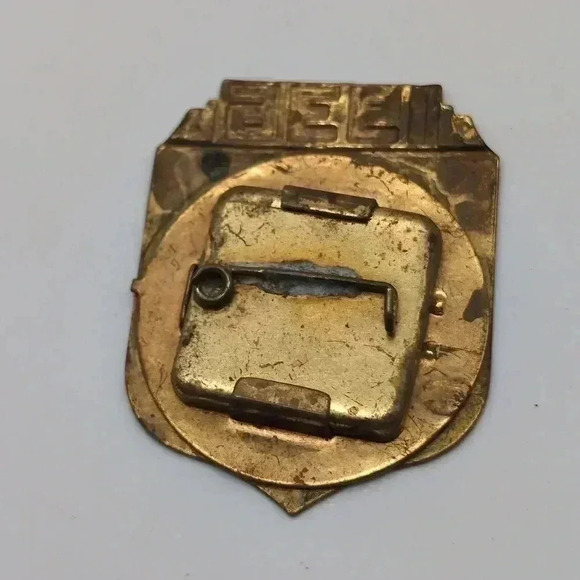 1936 Orphan Annie Secret Decoder Badge Pin Ovaltine Premium Radio - Picture 2 of 3